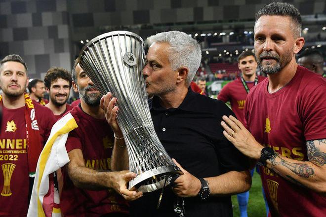 海港回归首秀大放异彩，国米主场球迷高呼名字的简单介绍-九游体育app