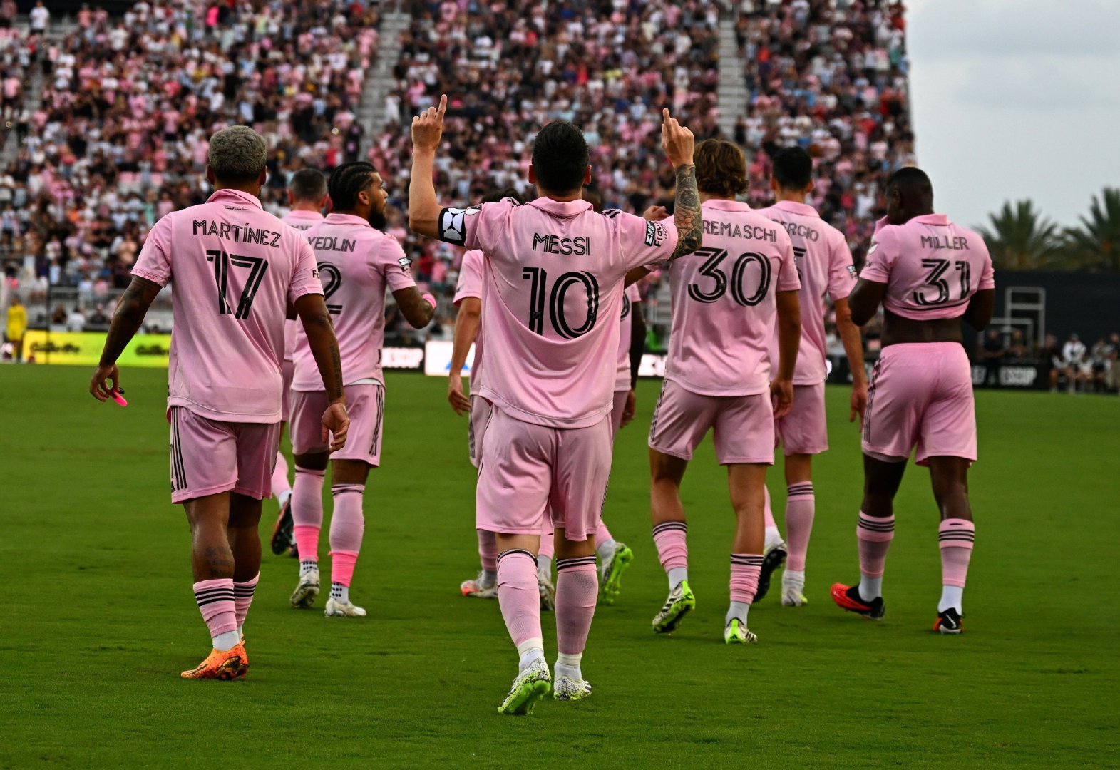 包含里程碑夜!亚特兰大战术微调,CBA常规赛赛前刷纪录,震撼外界,临场指挥获称赞的词条 包含里程碑夜!亚特兰大战术微调,CBA常规赛赛前刷纪录,震撼外界,临场指挥获称赞的词条